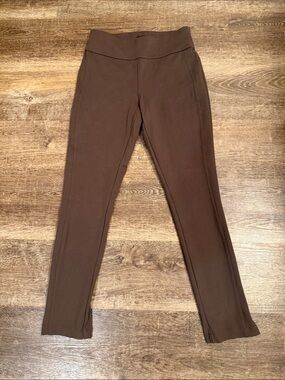 Express Women’s Skinny Pants in Brown